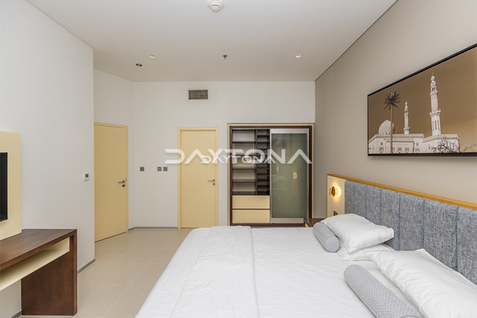 STYLISH DUPLEX | FULLY FURNISHED | SKYLINE VIEWS | CHILLER FREE