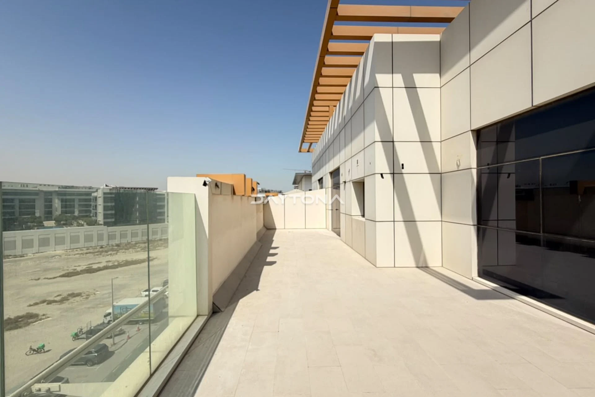 PREMIUM LOCATION | SPACIOUS 2ED+MAID | CLOSED KITCHEN