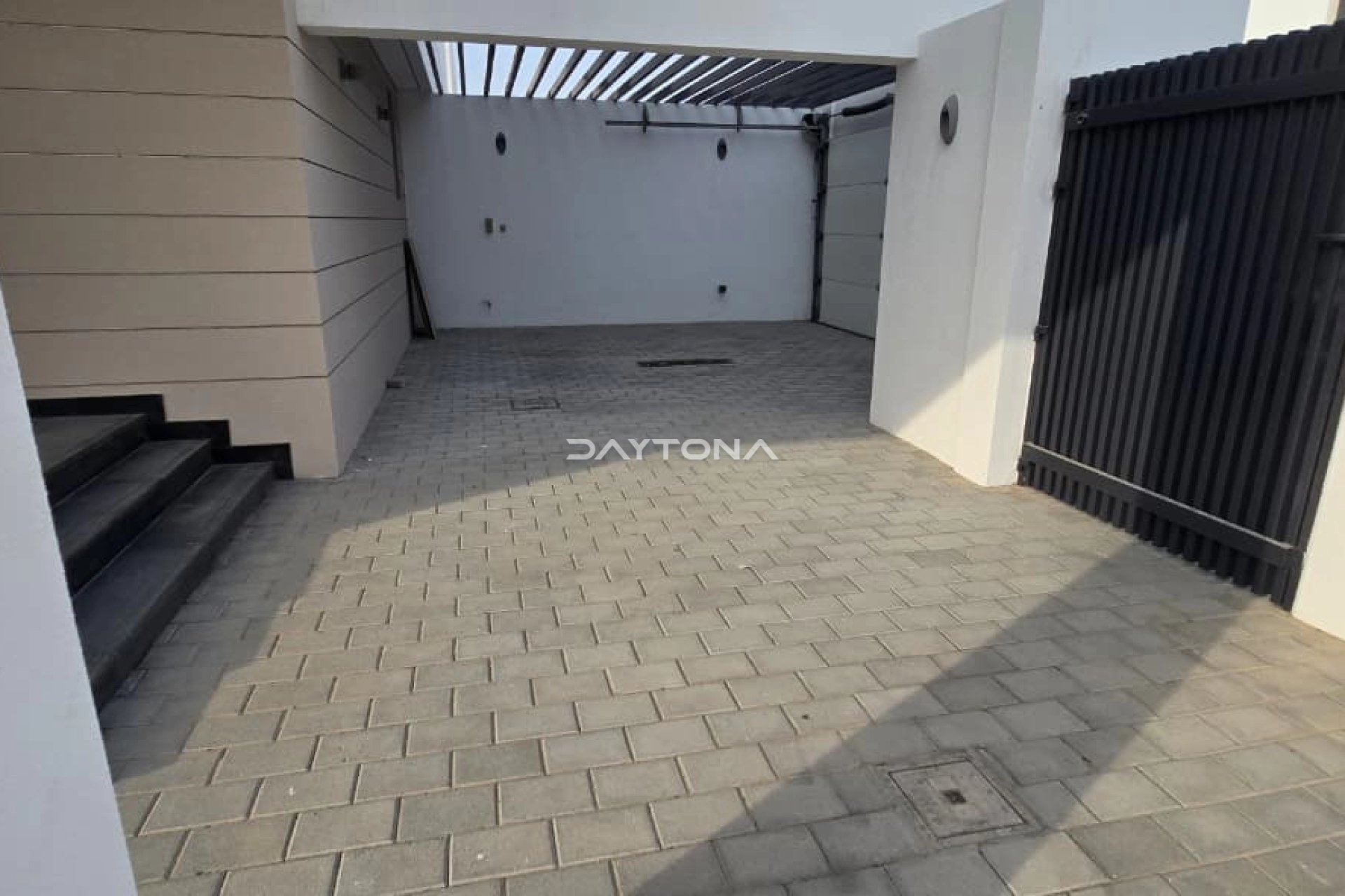 READY TO MOVE | 4-BR VILLA+MAIDS+ STORE | PERFECT HOME