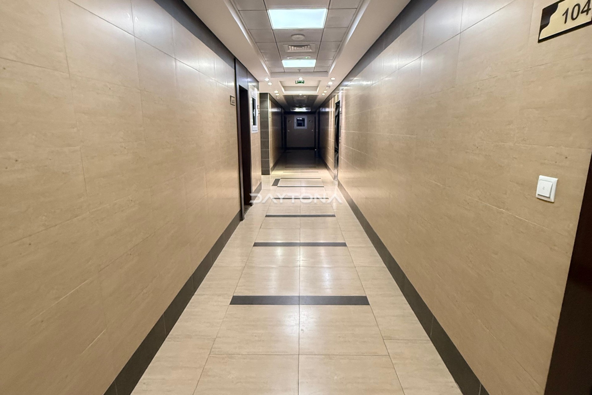 SPACIOUS LAYOUT | WELL MAINTAINED | READY UNIT