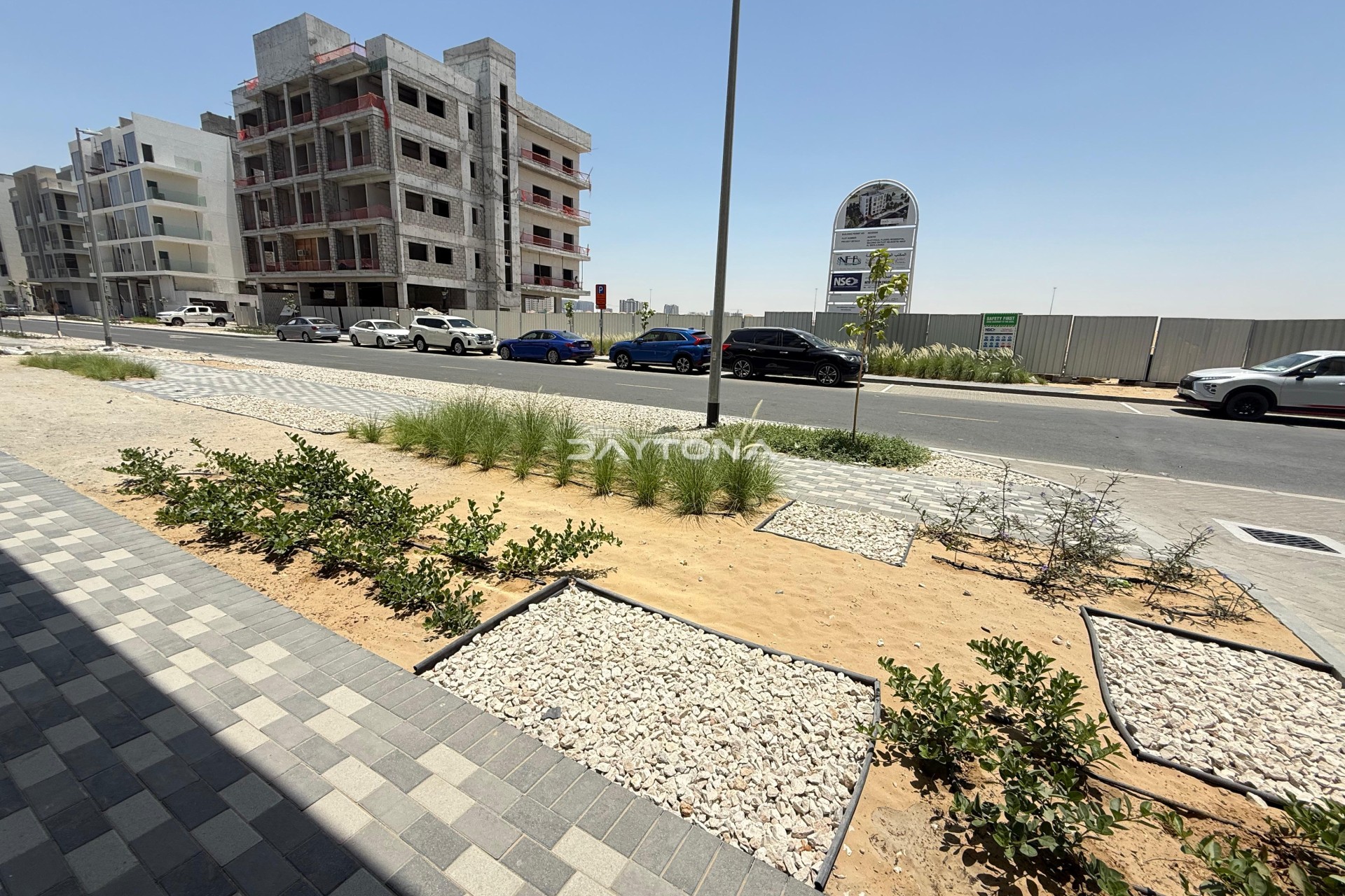 SPACIOUS LAYOUT | READY TO MOVE IN | CLOSED PARKING