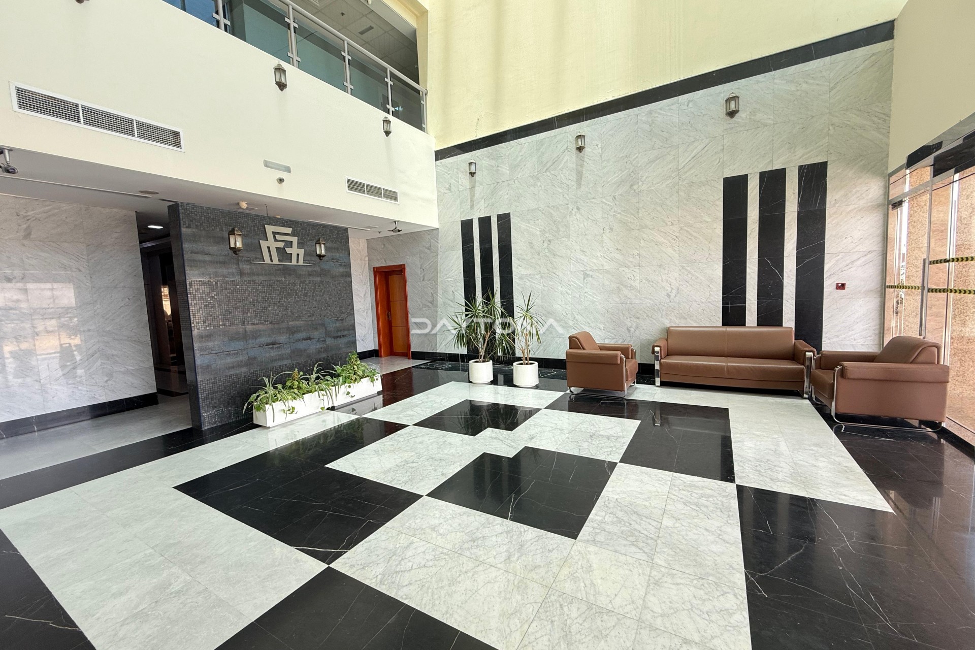 SPACIOUS LAYOUT | WELL MAINTAINED | READY UNIT