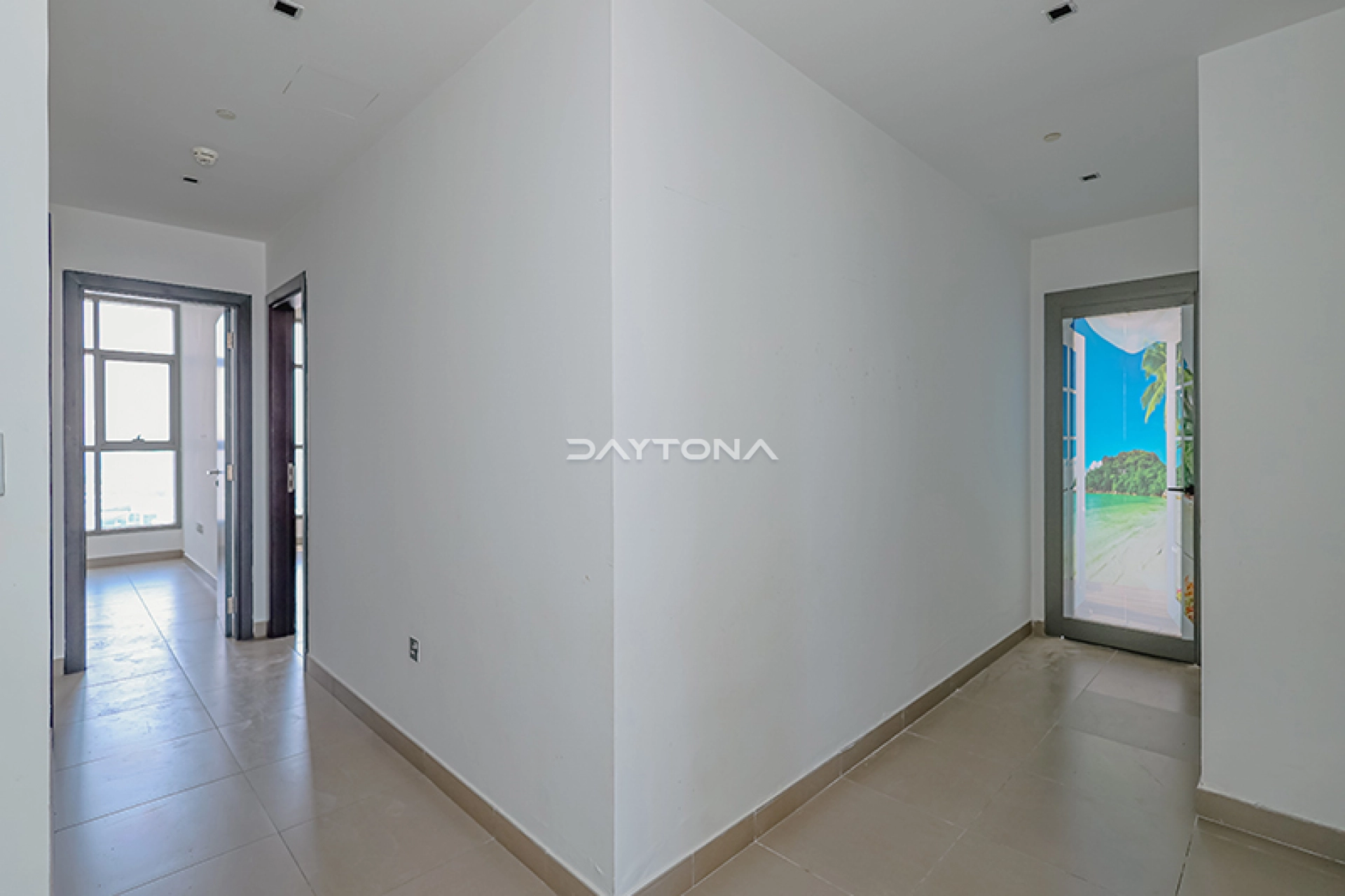 12 CHEQUES | VACANT | PRIME LOCATION IN DSO