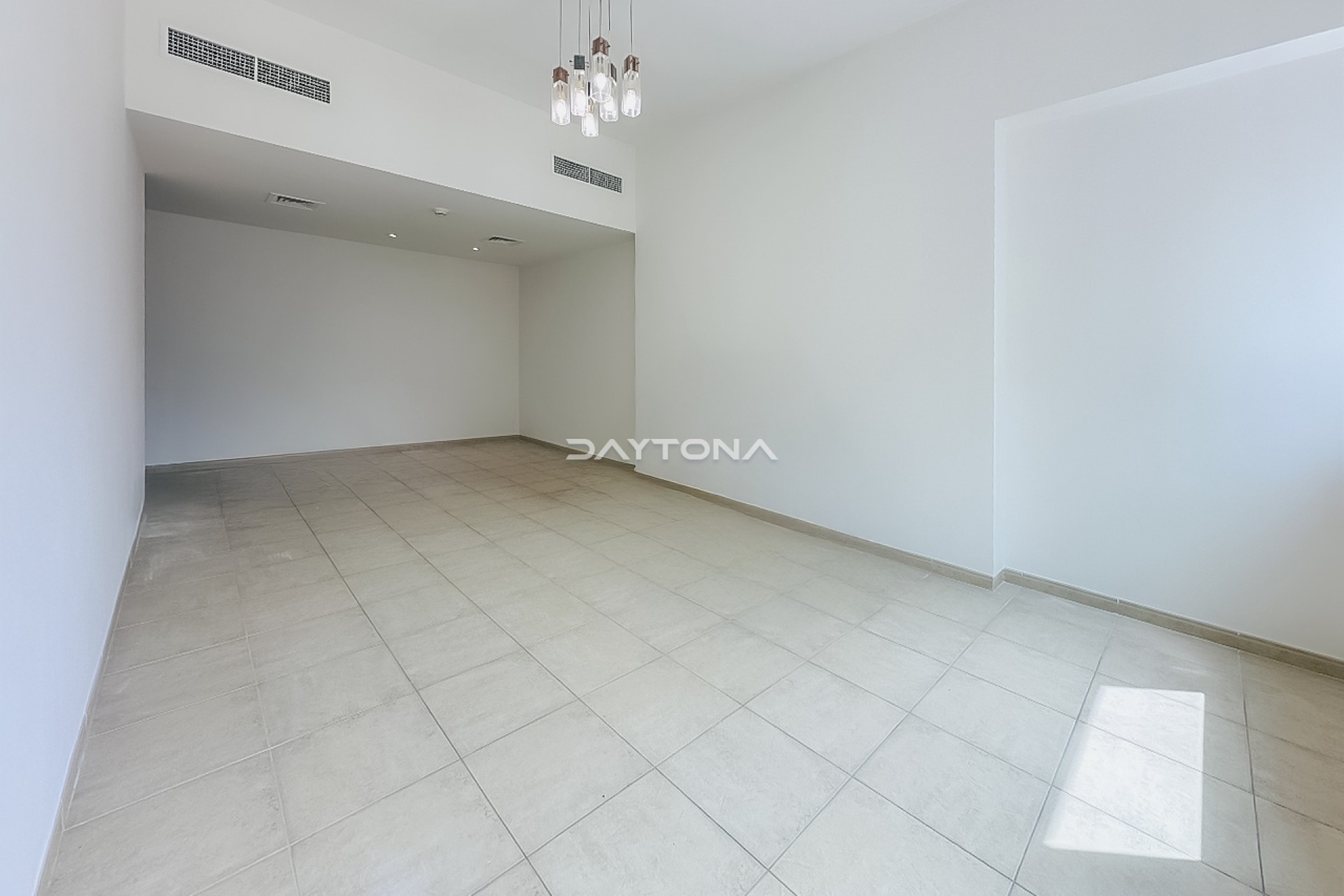 ELEGANT 2BR | UNFURNISHED | LUXURY AMENITIES | READY NOW
