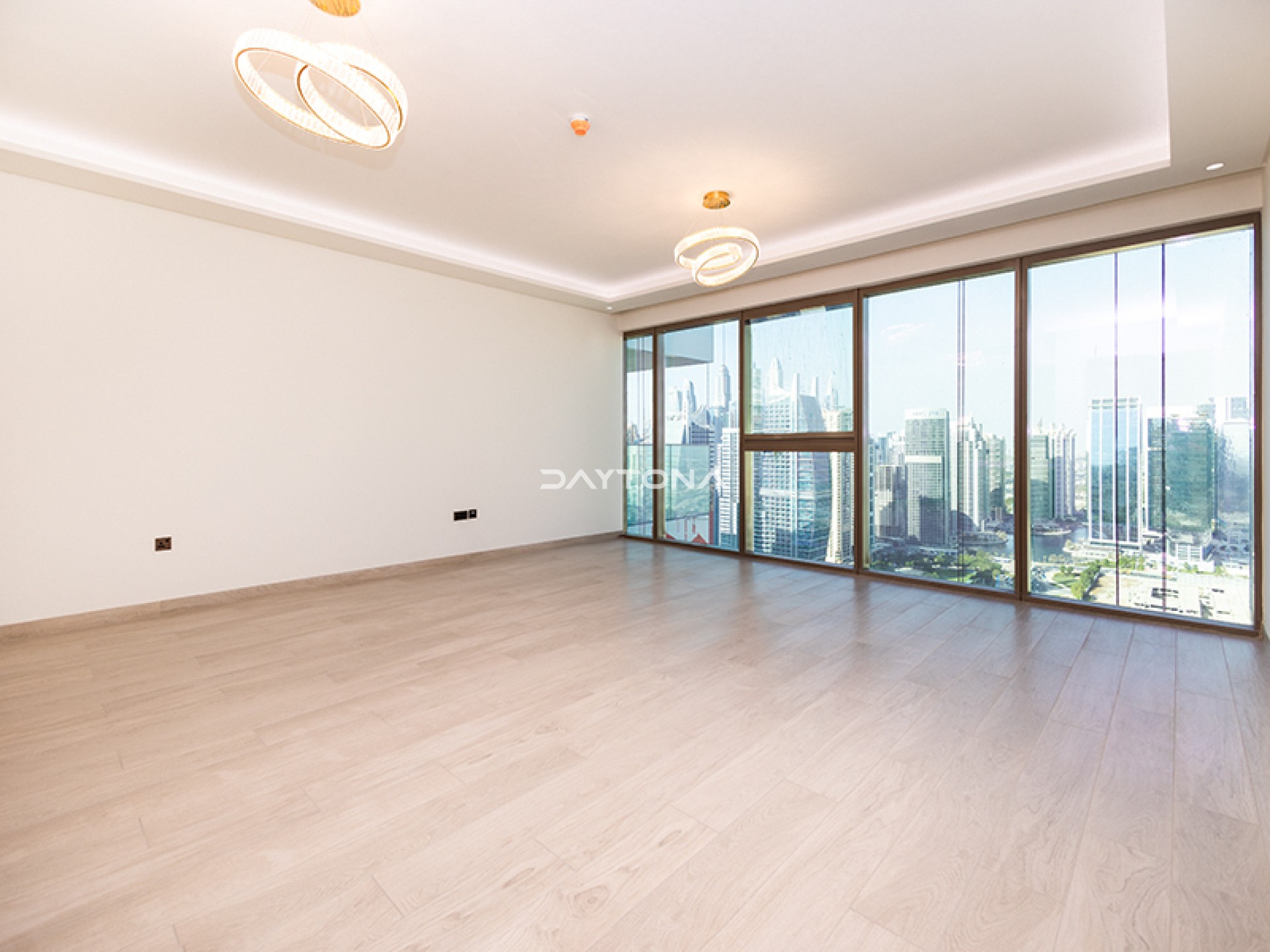 SMART HOME | FLEXIBLE PAYMENT PLAN | CENTRAL LOCATION | NO COMMISSION | LUXUY LIVING