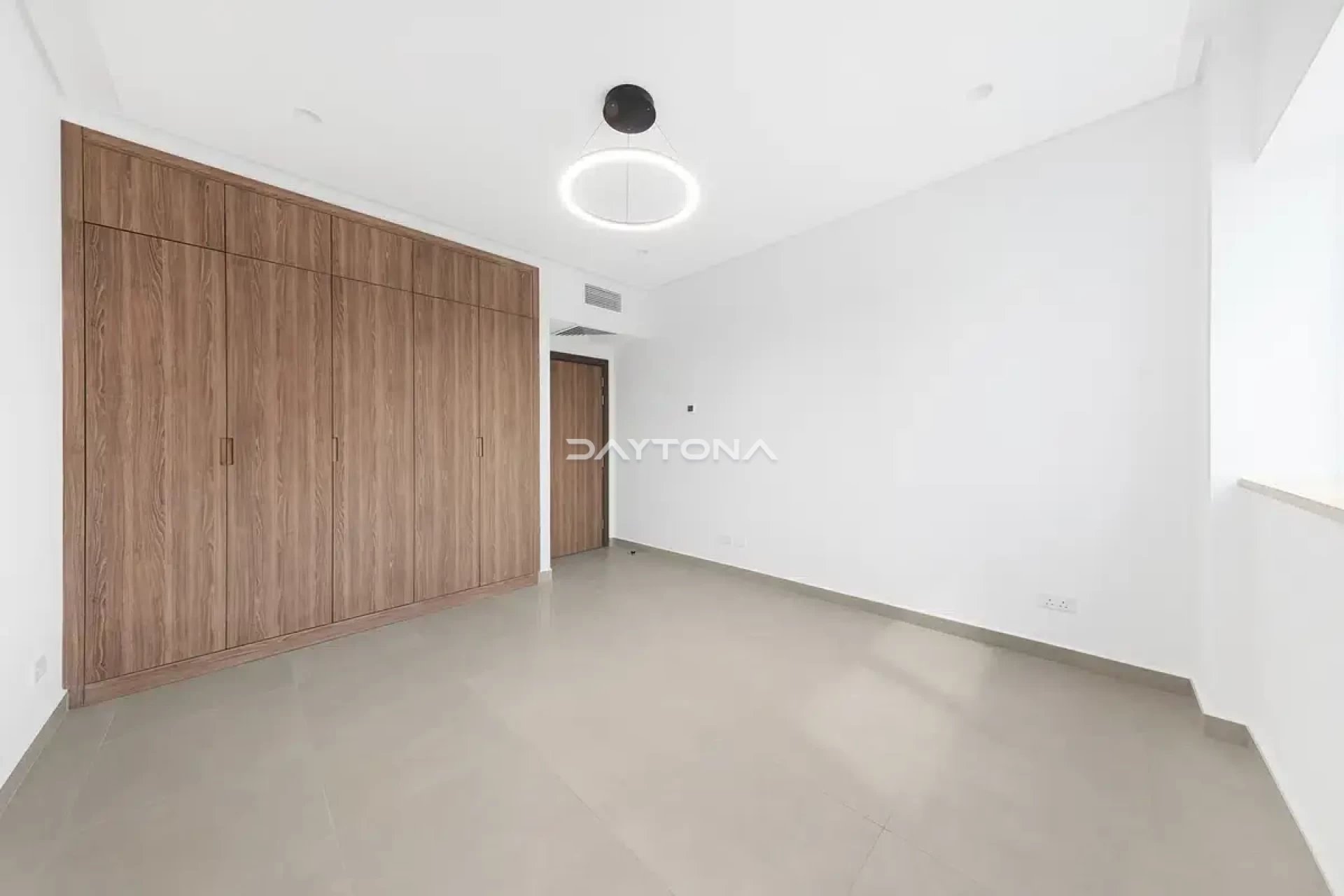 ELEGANT | CHILLER-FREE | PRESTIGIOUS LOCATION | 15-DAY GRACE