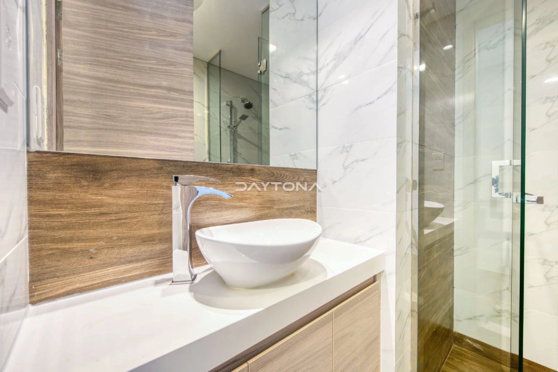 BURJ KHALIFA VIEW | HIGH FLOOR | SPACIOUS l VACANT