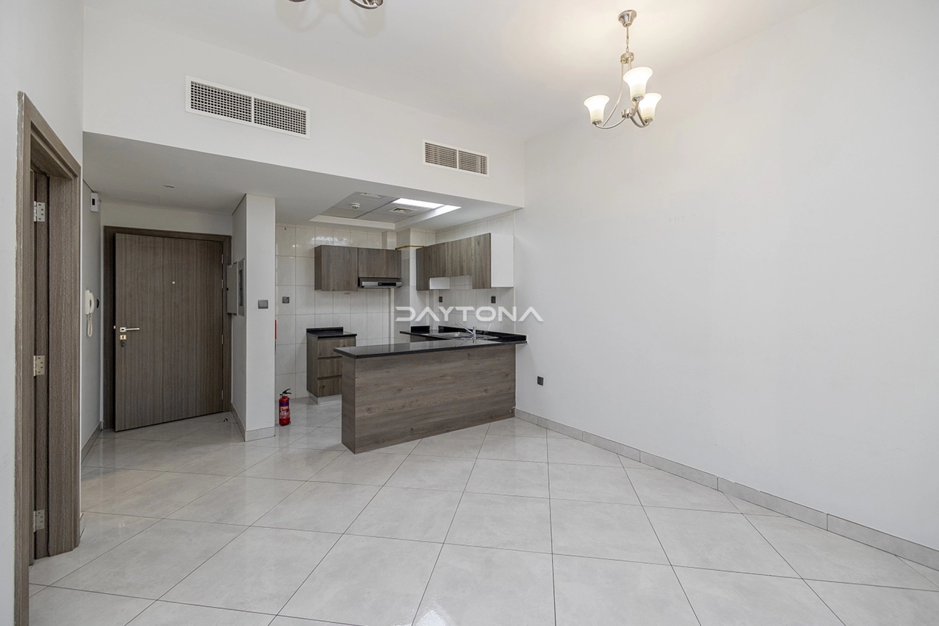 MODERN & WELL MAINTAINED 1-BHK IN JEBEL ALI