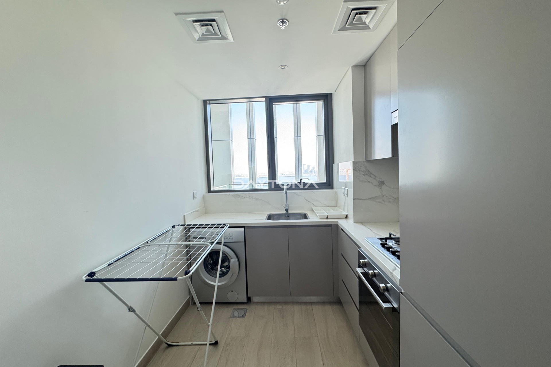 FULLY FURNISHED | BRAND NEW 1BHK | PRIME LOCATION