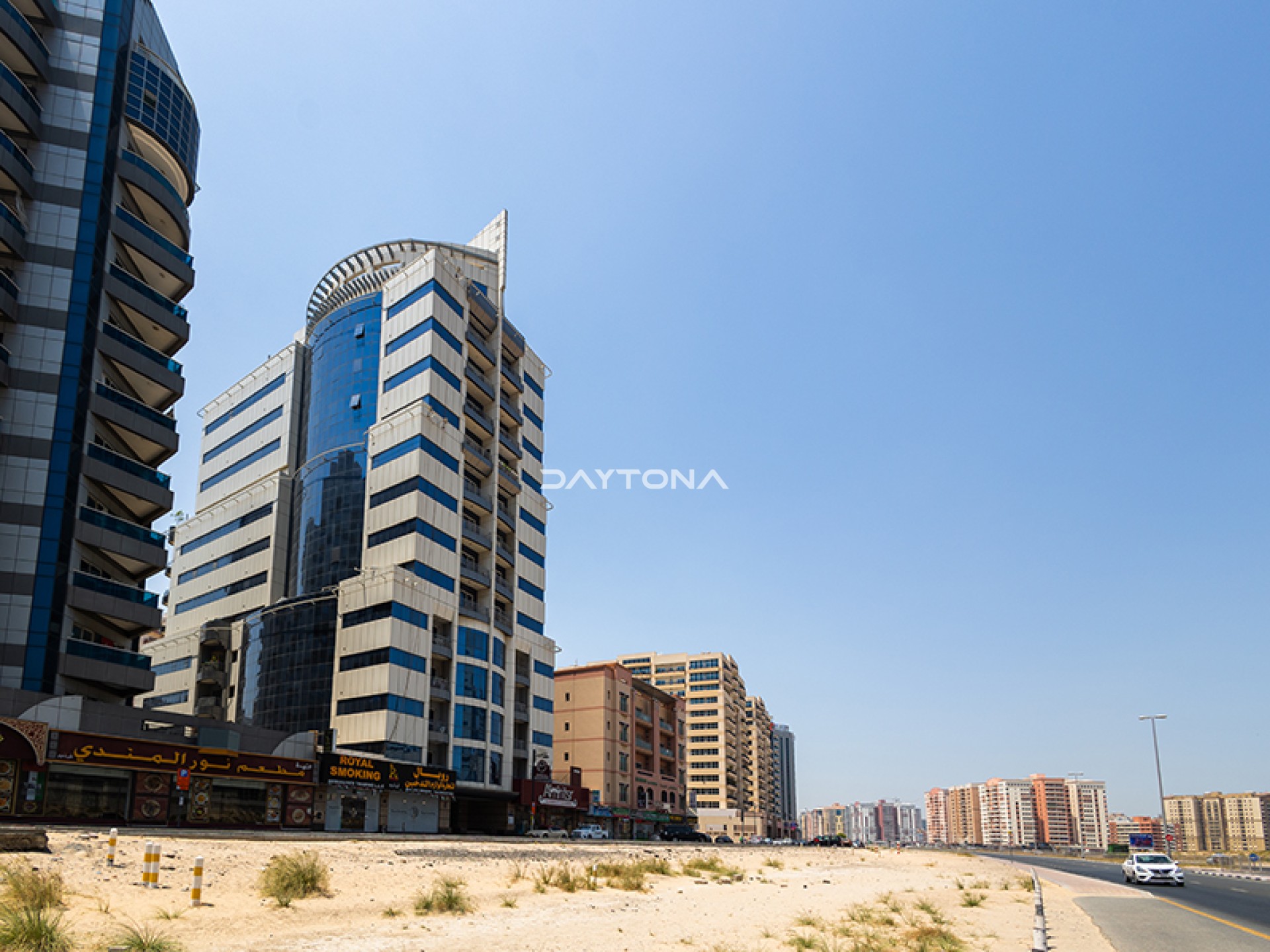 FAMILY BUILDING | 3 BHK AVAILABLE | 10 MINS TO STADIUM METRO