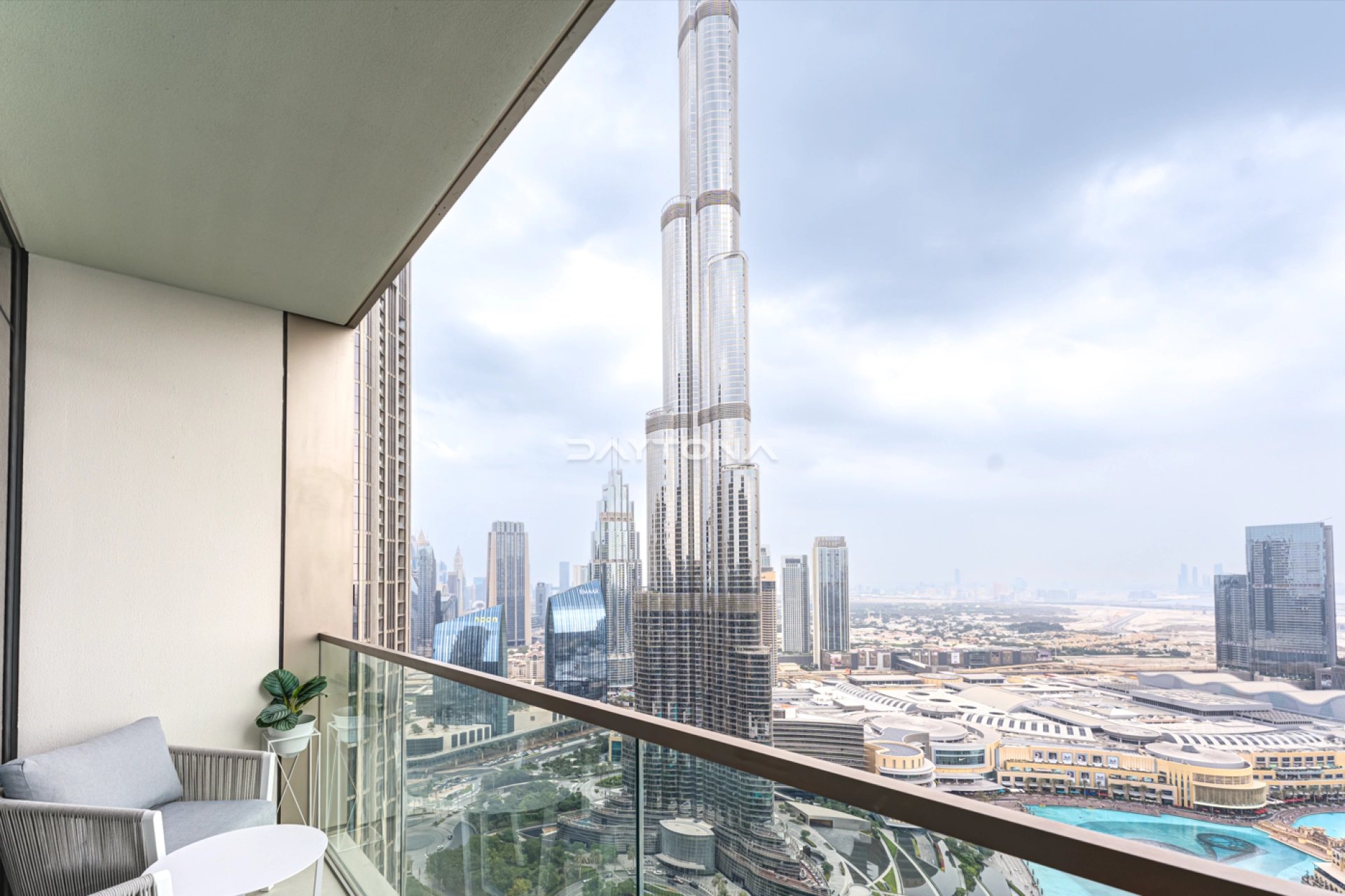 HIGH FLOOR l BURJ KHALIFA VIEW | LUXURY LIVING