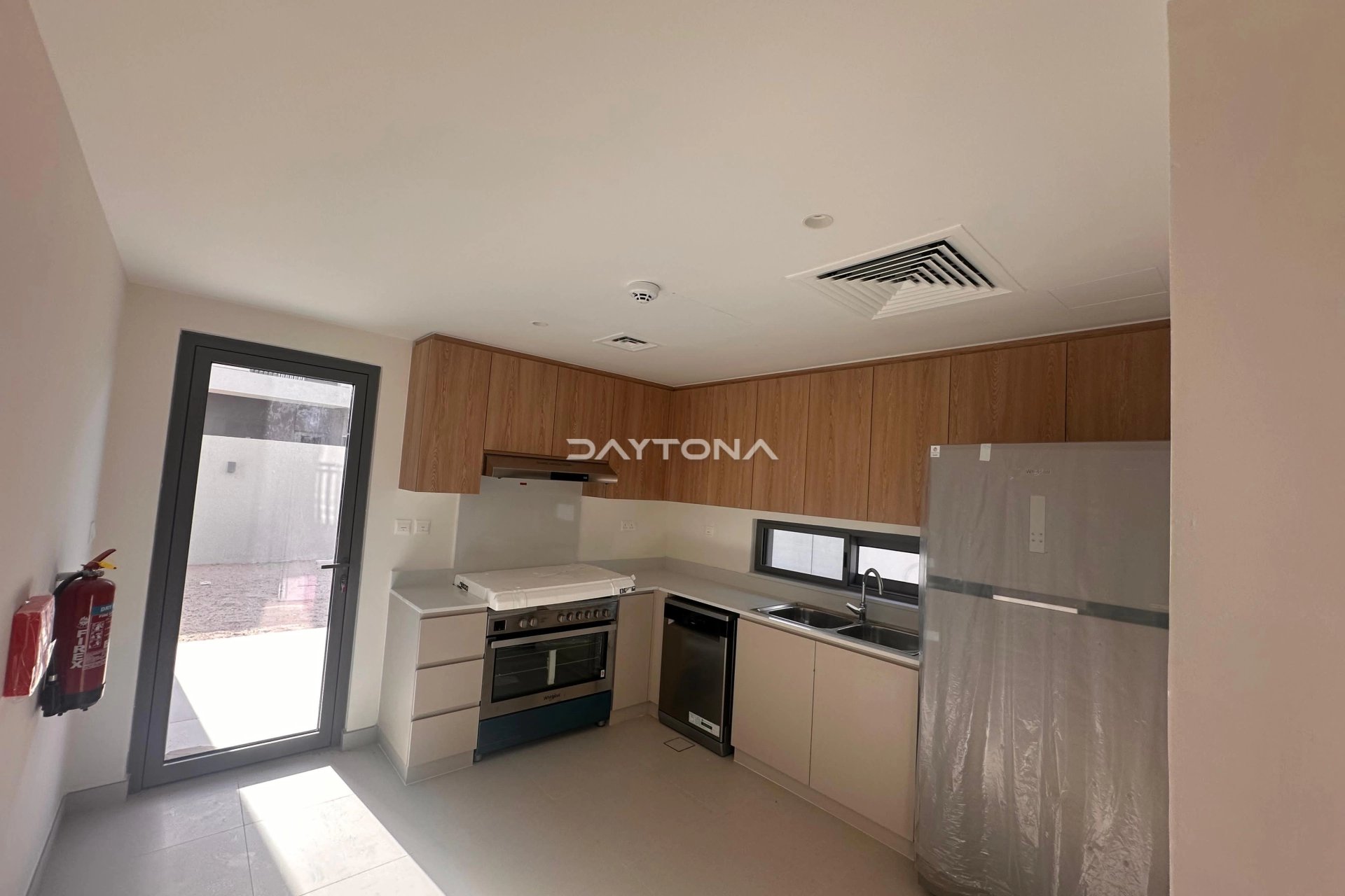BRAND NEW | SPACIOUS LAYOUT | SEMI DETACHED