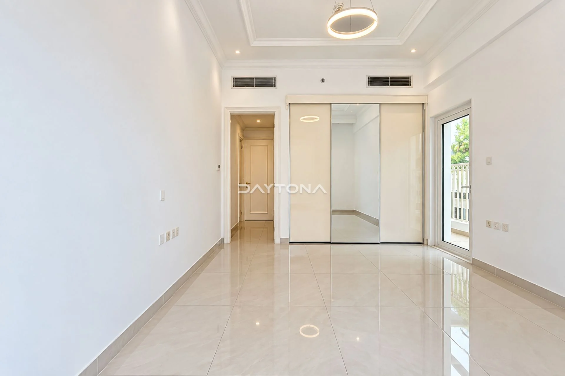 SPACIOUS 1 BHK | GREAT LOCATION | READY TO MOVE