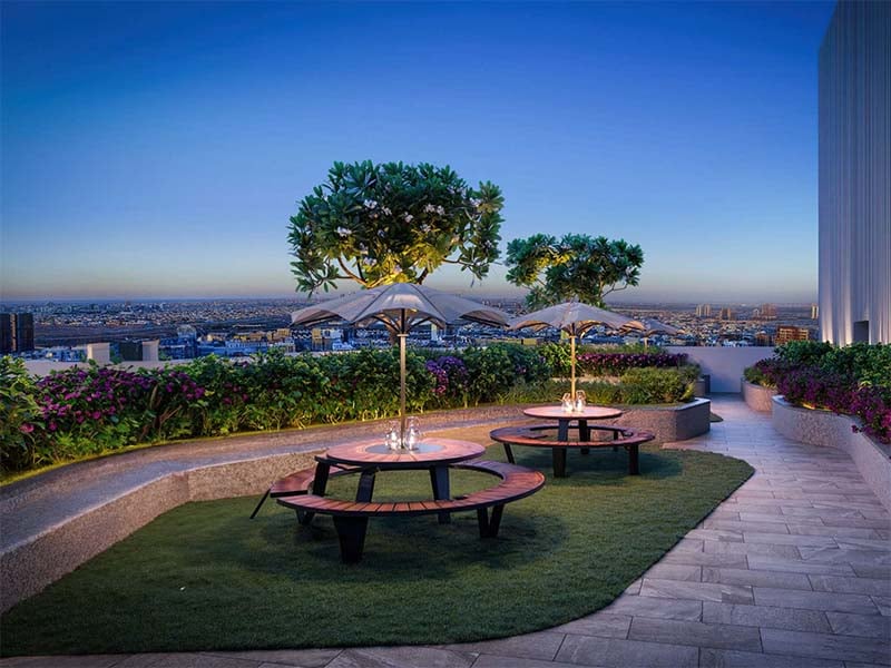 Avant Garde Residences, nestled in the heart of Jumeirah Village Circle, stands as a testament to thoughtful contemporary architecture. Its façade, adorned with subtle staggered curves, pays homage to the undulating dunes of the Arabian desert and the rhythmic tides of the nearby gulf. Striking a delicate balance between technical functionality and elegant aesthetics, the building's orientation was carefully orchestrated to optimize views from every apartment. This strategic positioning ensures practical living spaces and breathtaking perspectives throughout. Each detail of Avant Garde Residences speaks to a commitment to craftsmanship of the highest caliber. From the spacious interiors to the meticulously chosen materials, residents are assured of uncompromising quality and enduring value. Soft, soothing pastels coupled with a natural material palette create an atmosphere of timeless elegance and warmth. World-class fixtures and fittings further enhance this environment, promising durability and longevity. Floor-to-ceiling windows flood the interiors with natural light, seamlessly merging indoor and outdoor spaces. Thoughtfully designed balcony areas offer residents a retreat to enjoy fresh air and open skies. Starting at an accessible AED 650K, Avant Garde Residences by Skyline Builders presents a range of studio and one to two-bedroom apartments. The handover is slated for Q4 2026 with a convenient 50/50 payment plan.
