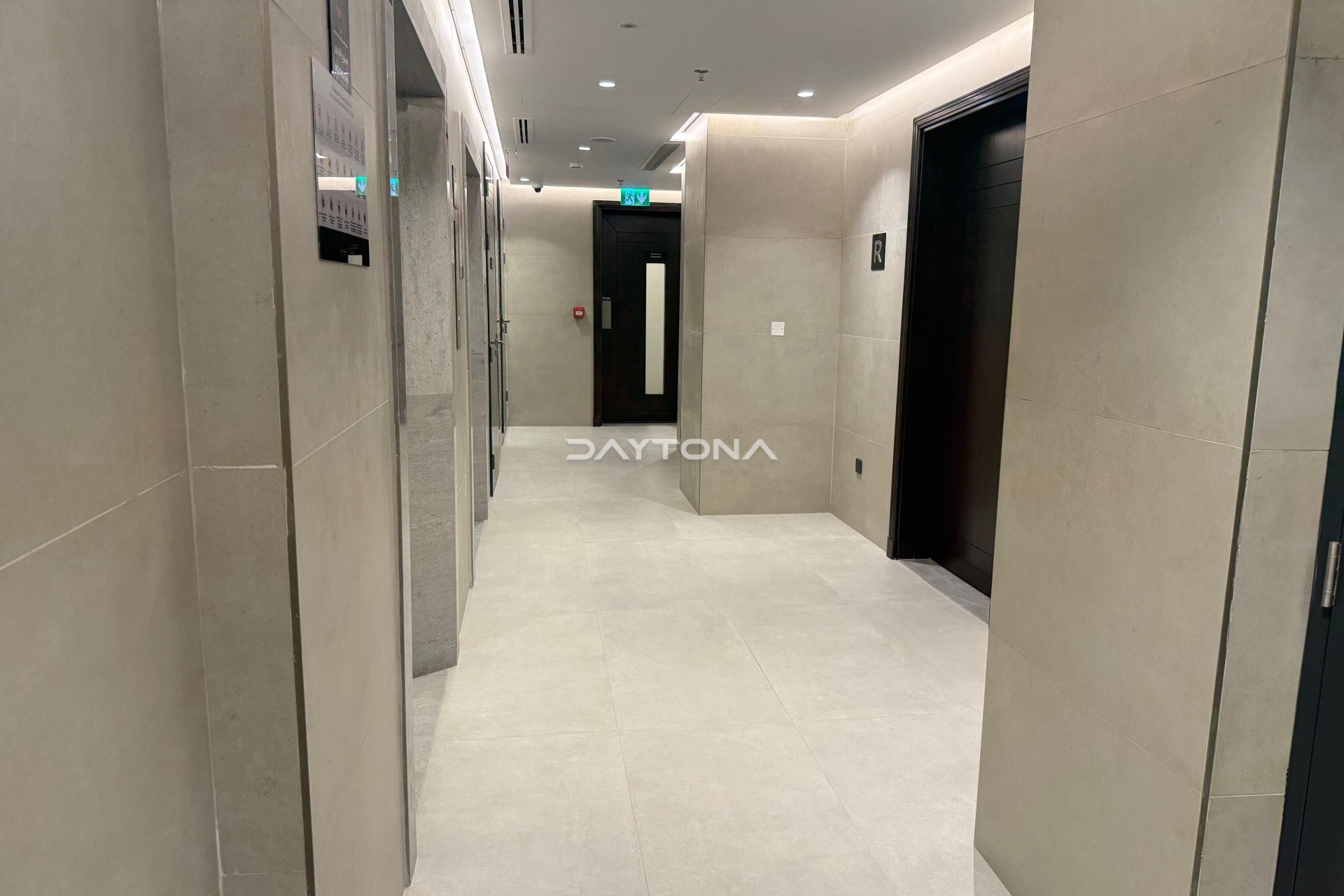 PRIME LOCATION | SPACIOUS LAYOUT | PENTHOUSE | READY TO MOVE