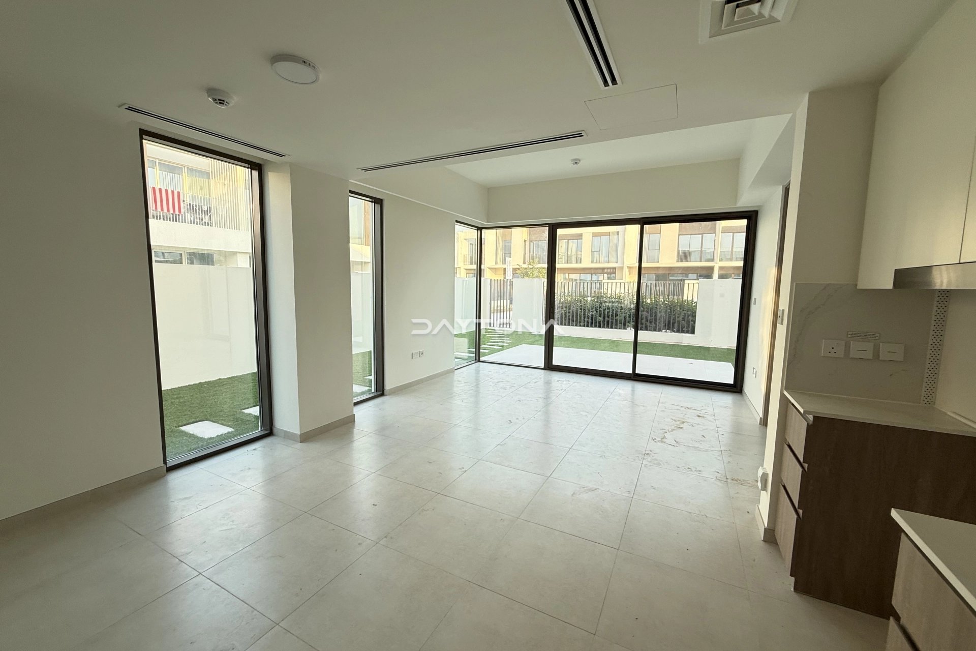 PARK VIEW | CORNER TOWNHOUSE | BRAND NEW