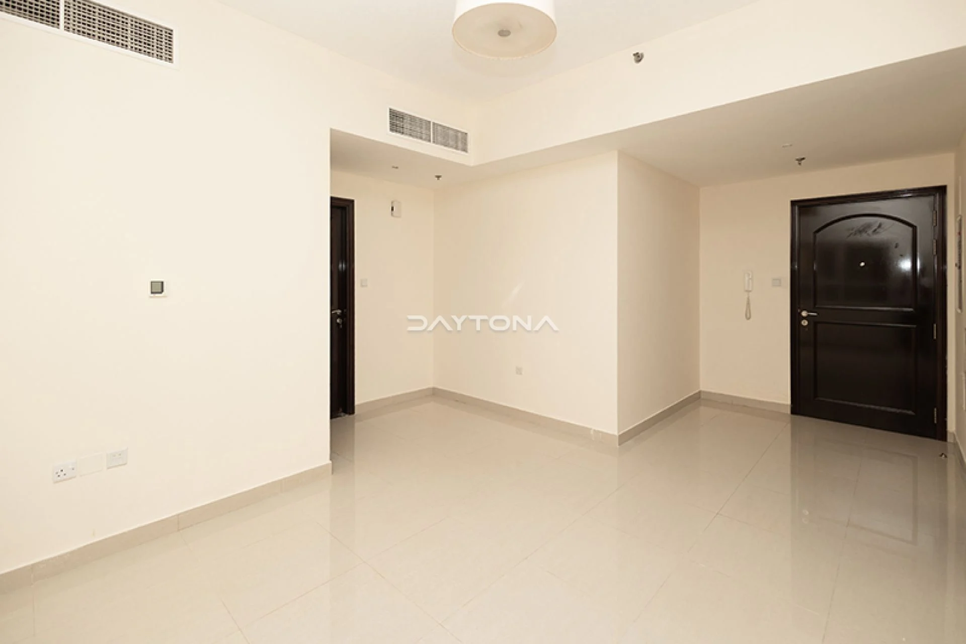 GREAT LOCATION| 12 CHEQUES OPTION | FAMILY FRIENDLY