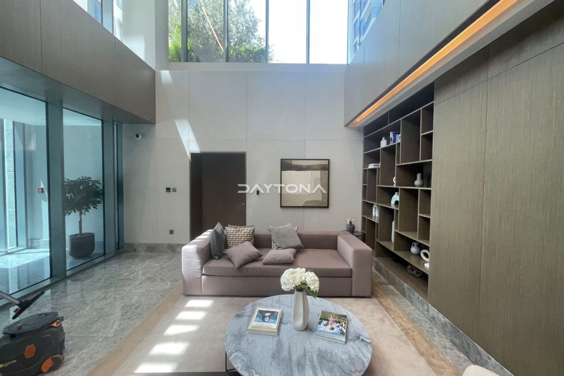 LUXURIOUS 2 BEDROOM | MODERN LIVING | PRIME LOCATION