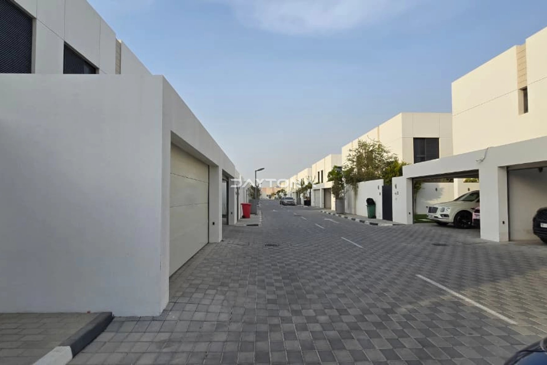 READY TO MOVE | 4-BR VILLA+MAIDS+ STORE | PERFECT HOME