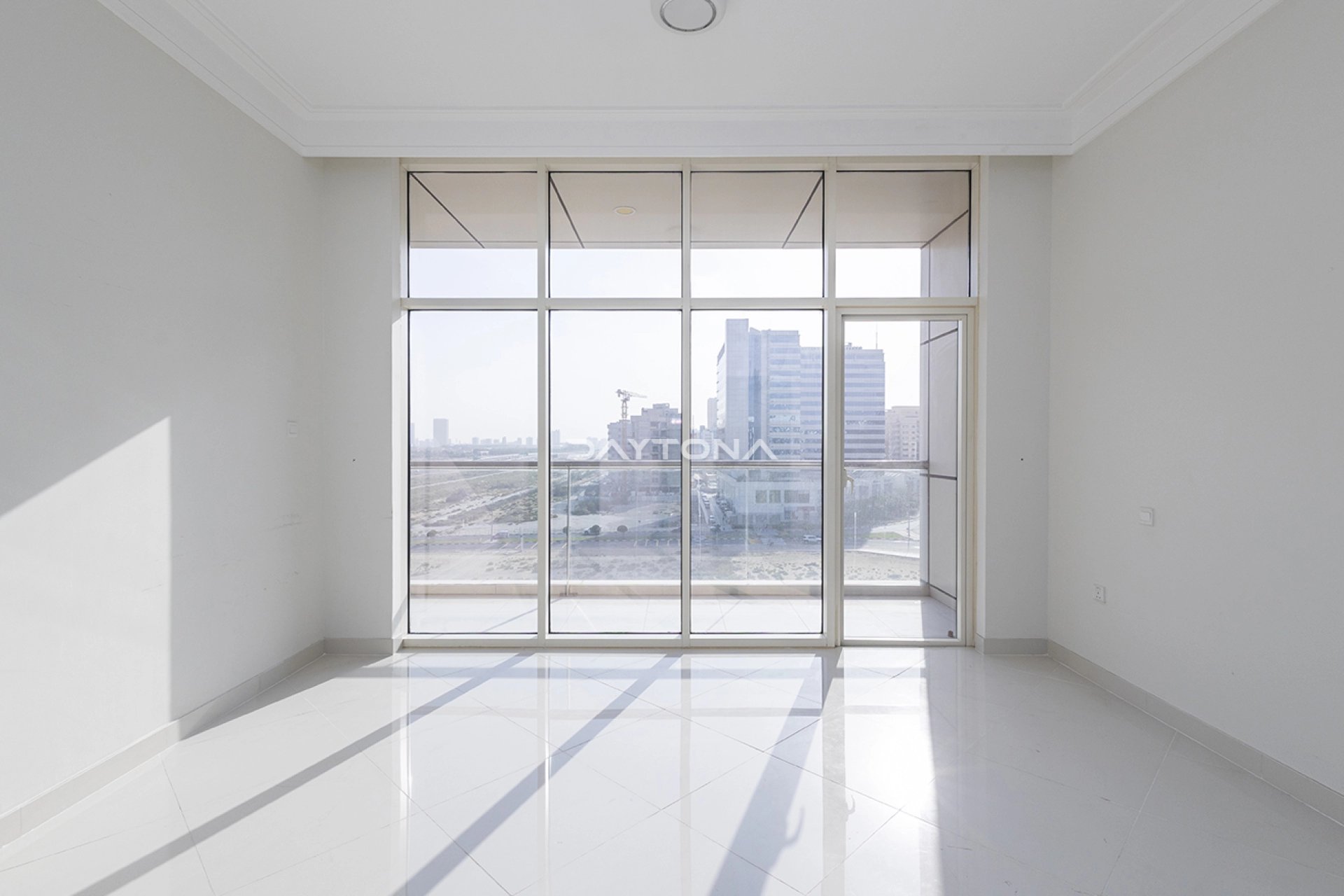 PRIME LOCATION | MODERN & SPACIOUS | 1-BEDROOM APARTMENT