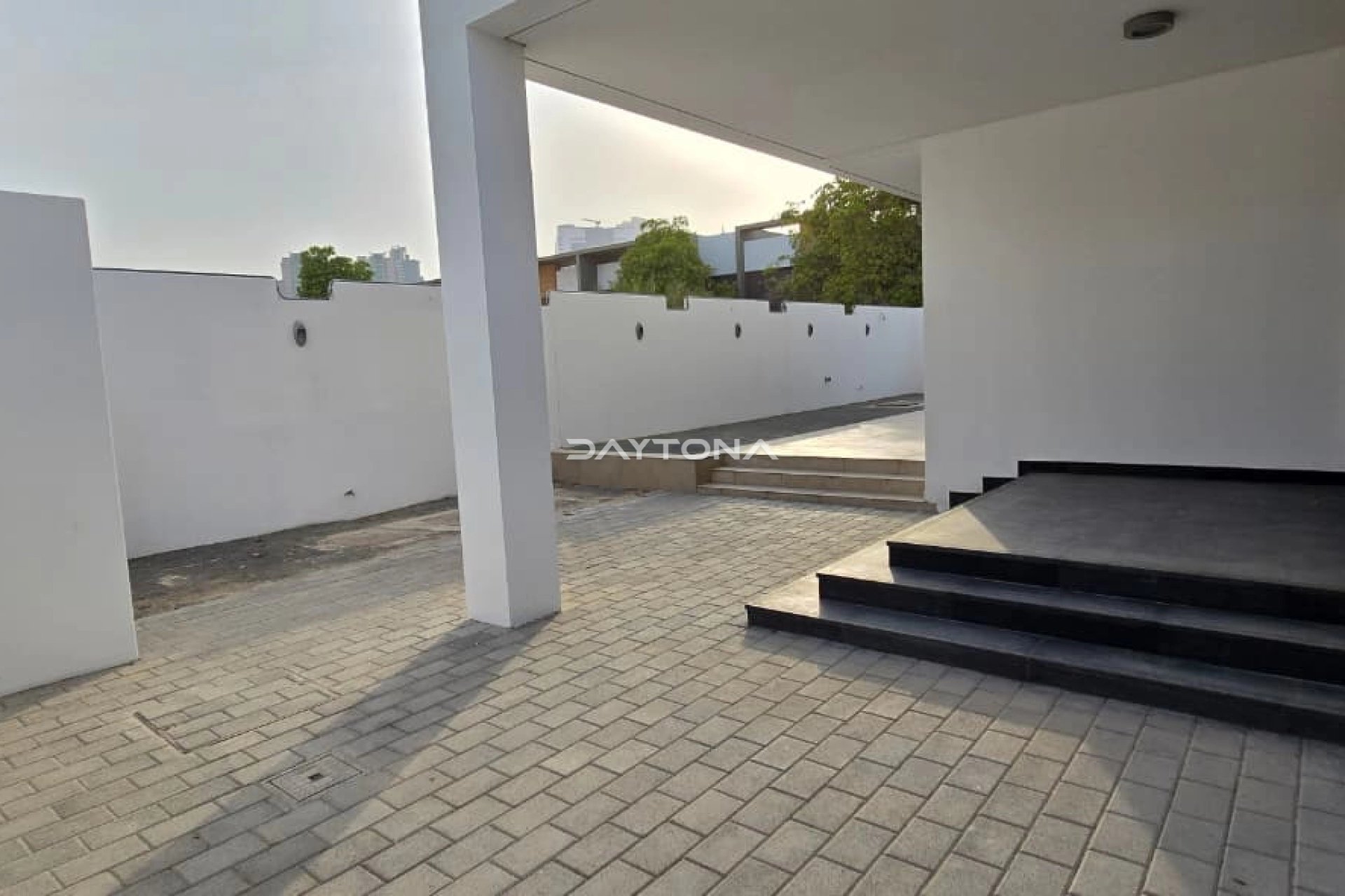 READY TO MOVE | 4-BR VILLA+MAIDS+ STORE | PERFECT HOME