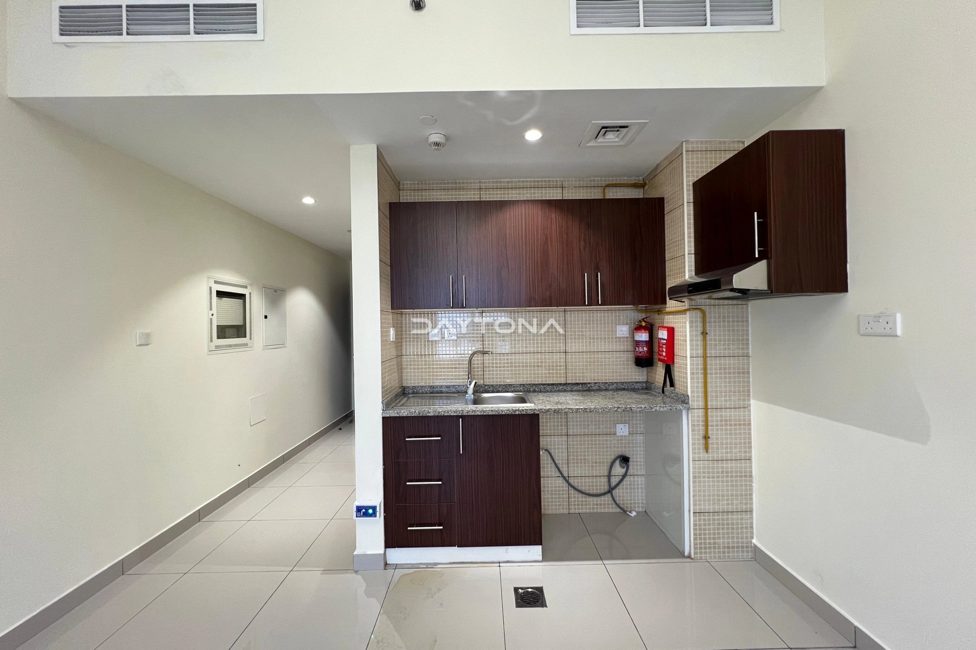 READY TO MOVE | STUDIO FOR RENT | DLRC
