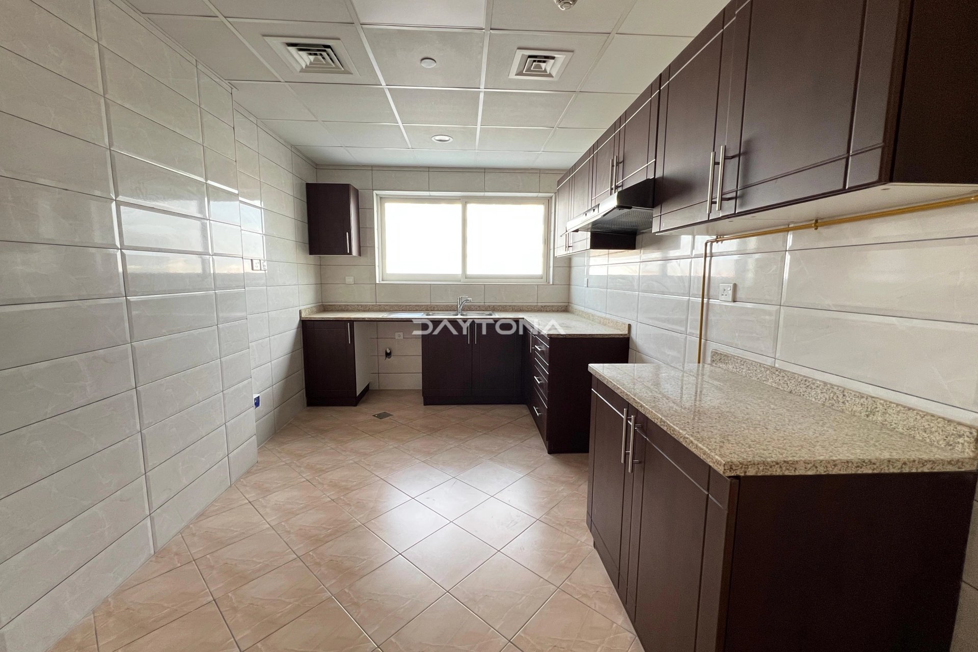 SPECIOUS 1-BED | READY TO MOVE | FOR FAMLY