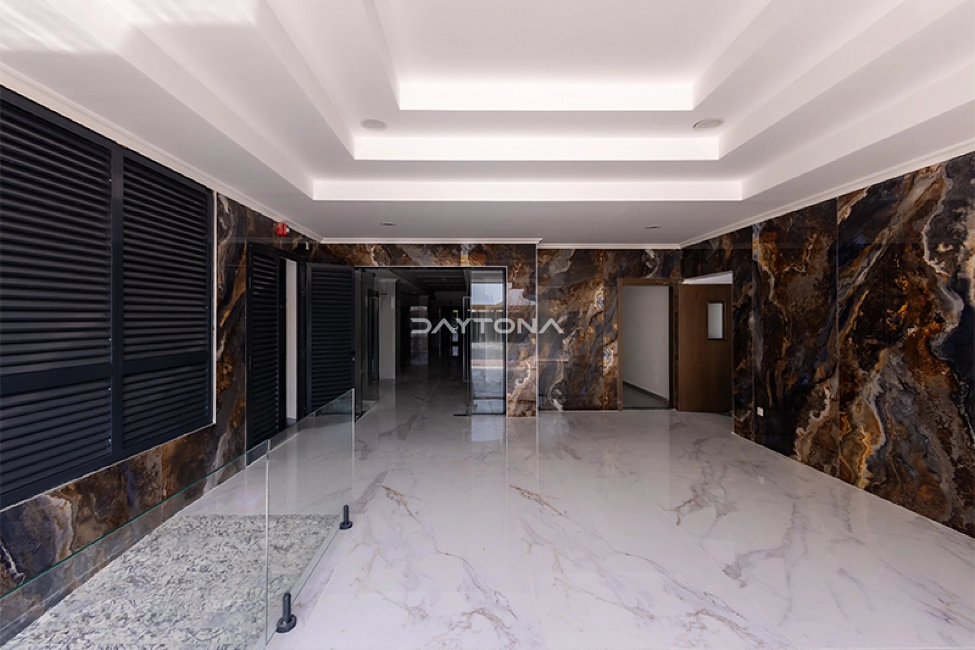 SPACIOUS 1 BEDROOM | READY TO MOVE| CENTRALLY LOCATED