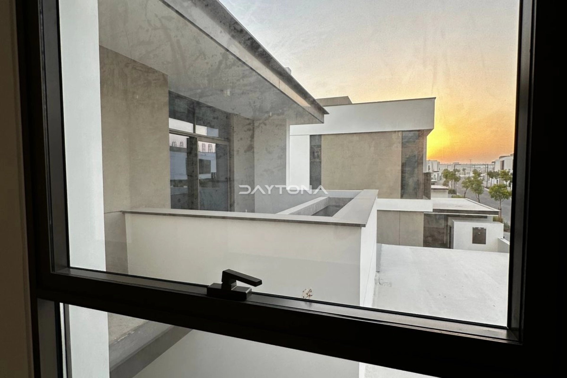 BRAND NEW | CORNER PLOT | MODERN DESIGN