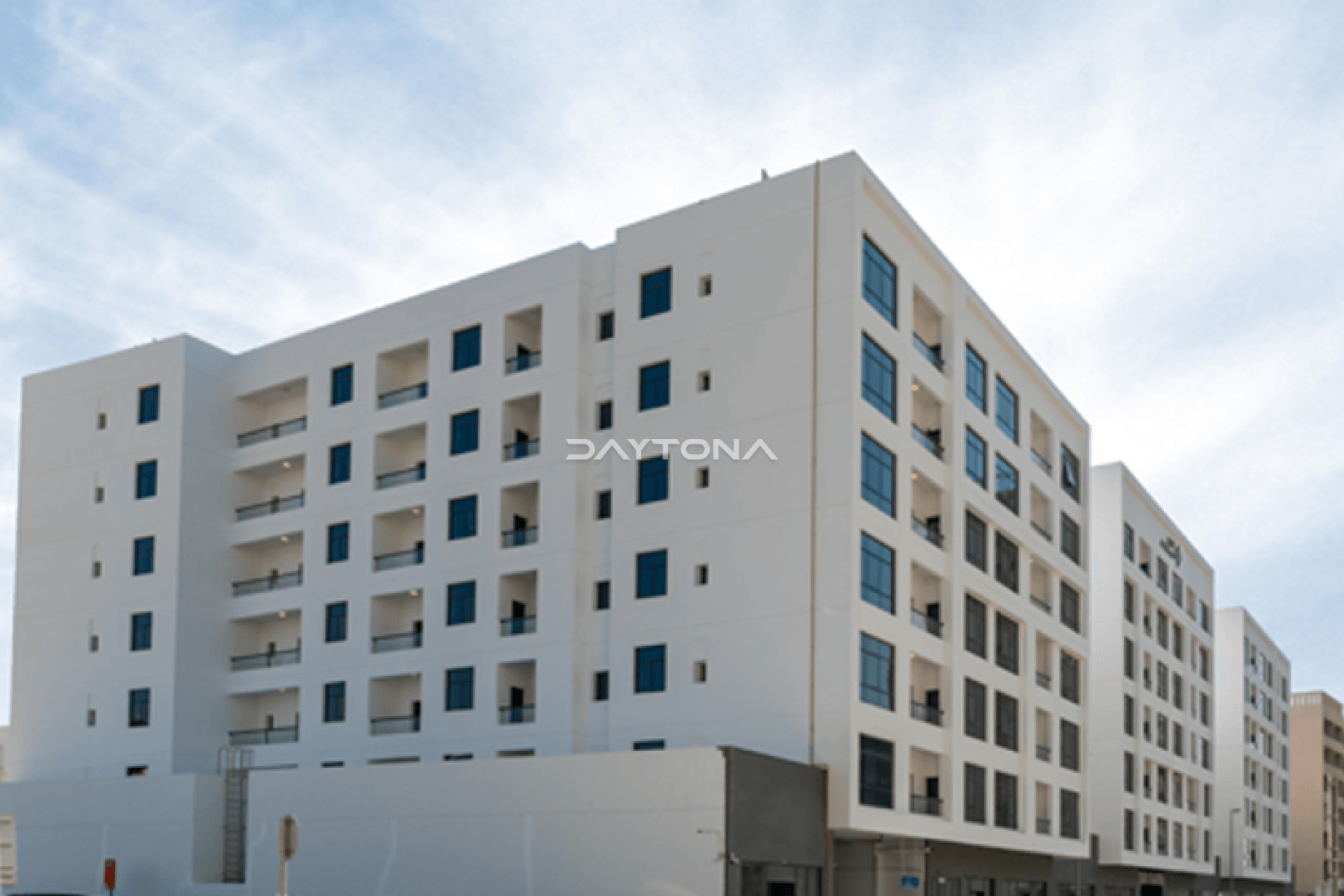 AVAILABLE | SPACIOUS 1BR | ELEGANT INTERIOR | PRIME LOCATION