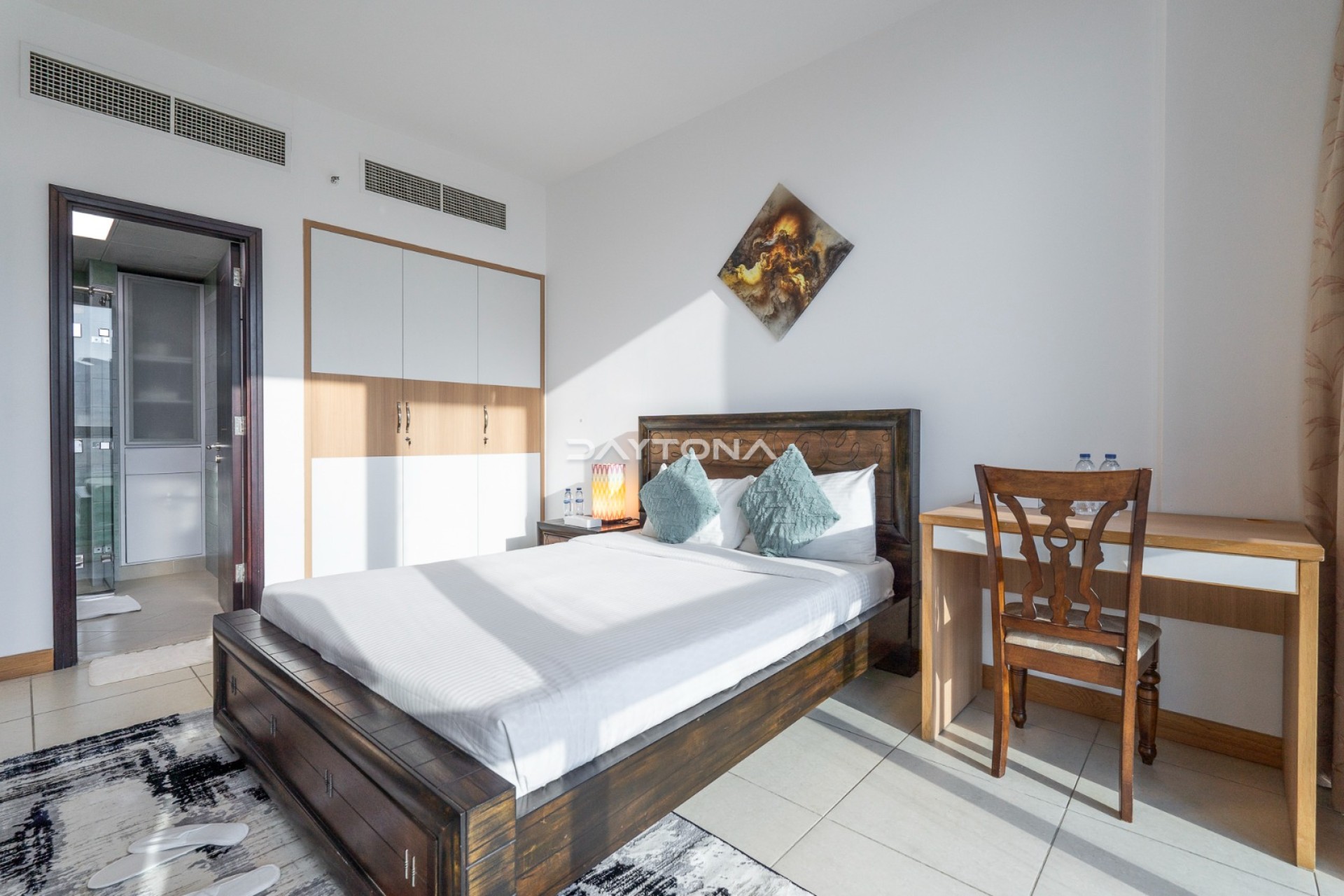 ChatGPT said: LUXURY FURNISHED | 4BR PENTHOUSE | PANORAMIC LAKE VIEWS