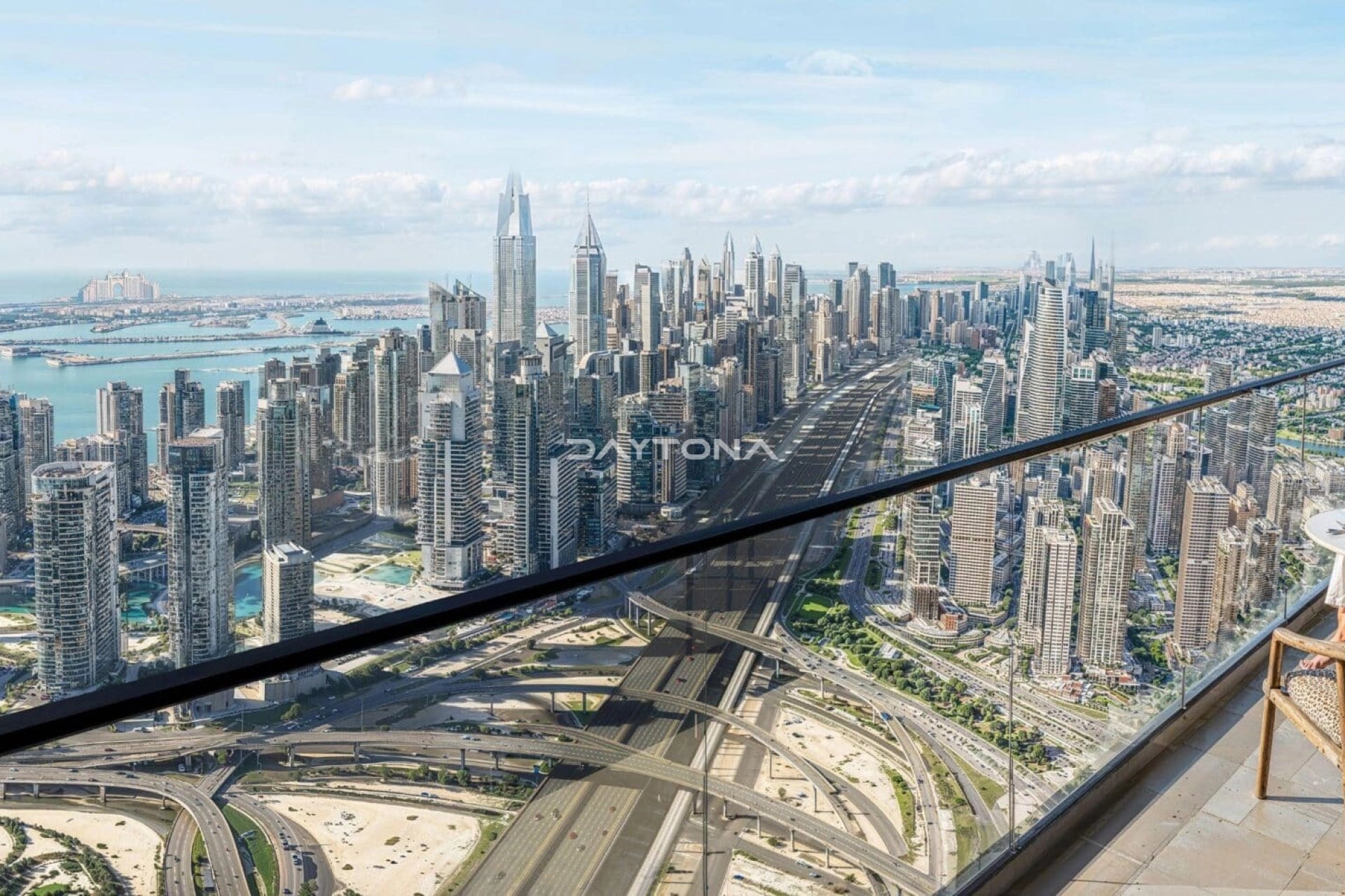 LUXURY | PRIME LOCATION | HIGH QUALITY | SEMI FURNISHED