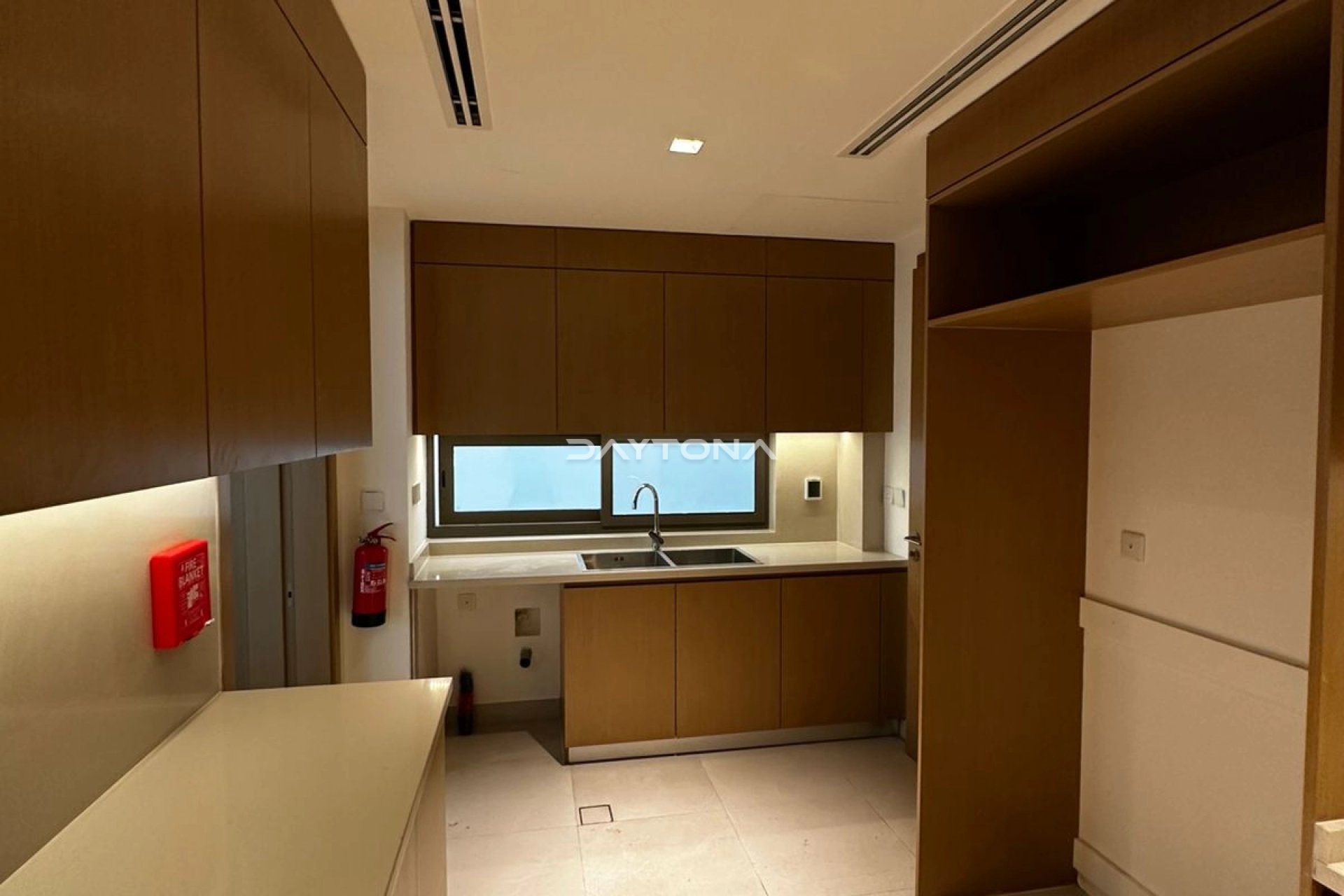 BRAND NEW | CORNER PLOT | MODERN DESIGN