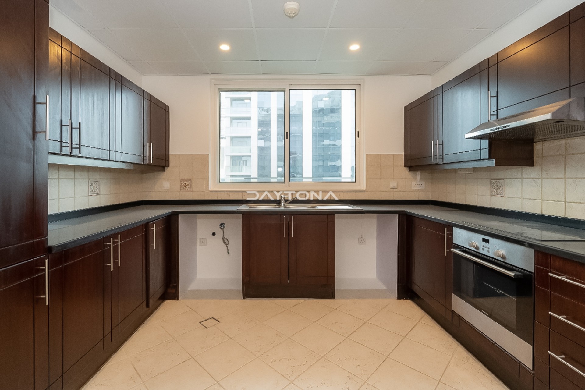 BRIGHT 2BR HOME | SPACIOUS LAYOUT | READY TO MOVE IN