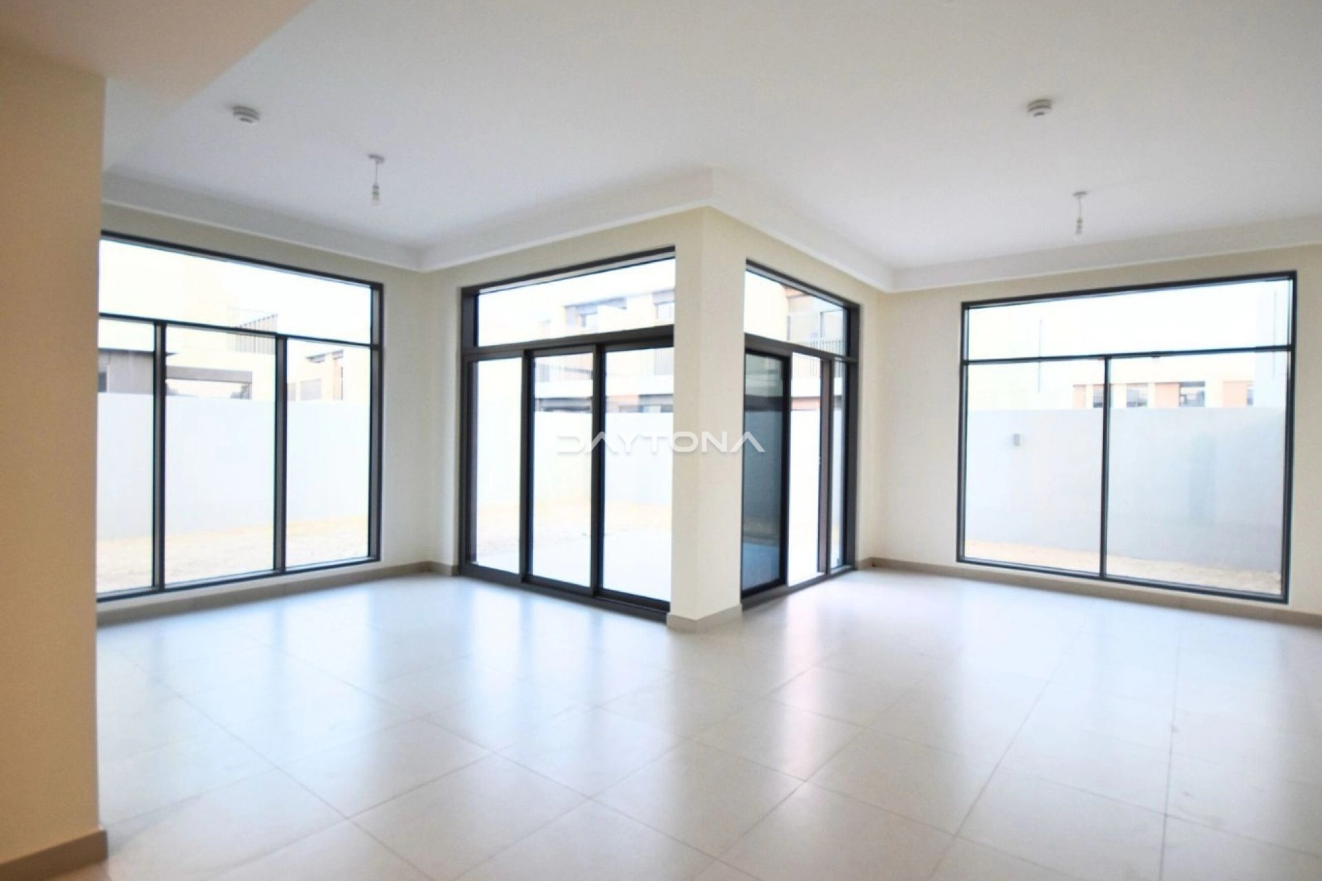 LUXURIOUS SEMI-DETACHED VILLA | BRAND NEW | SPACIOUS